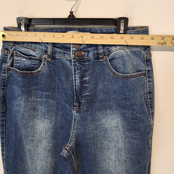 Cato Chewed Hem Flare Jeans Size 12 32" Blue Medium Wash High Waist Stretch - Picture 8 of 15